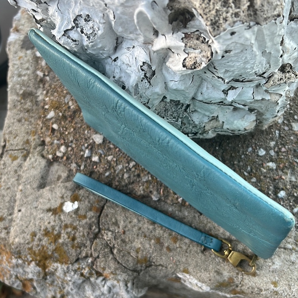 Fossil Large Two-Sided Color Wristlet Dark Blue/L… - image 4